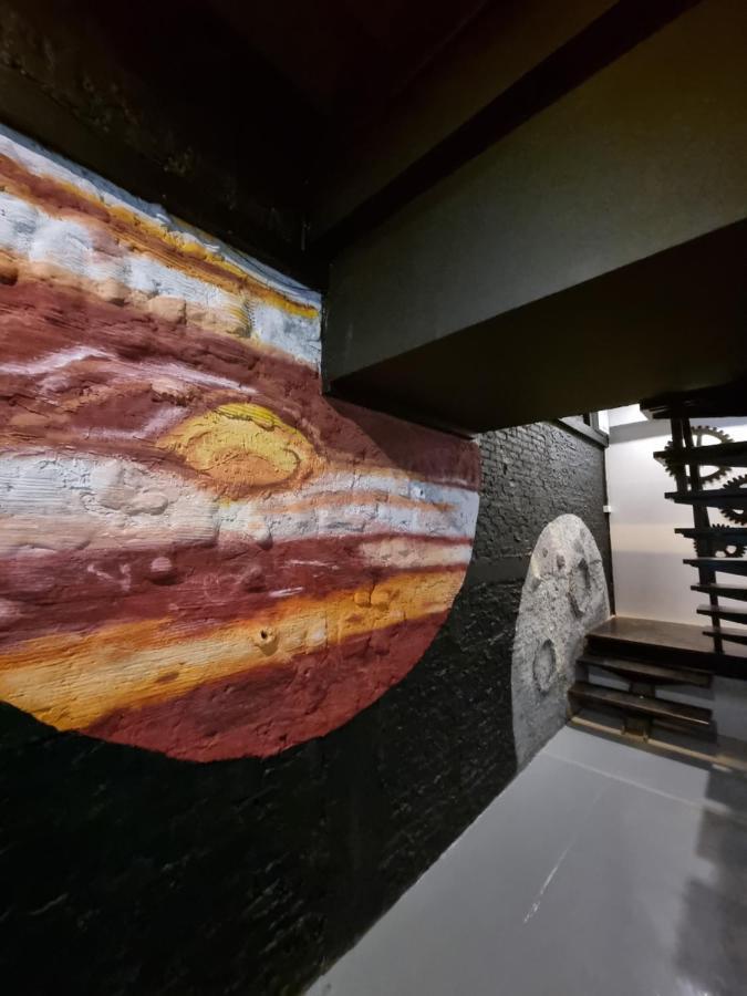 Met A Space Pod @Phrom Phong Bangkok Luaran gambar